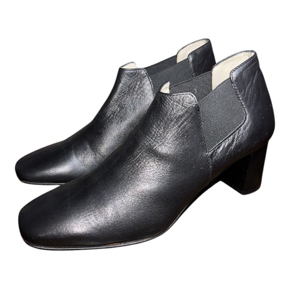 Amalfi by Rangoni Women's Black Leather Ankle Boots size 6.5 - Picture 9 of 9